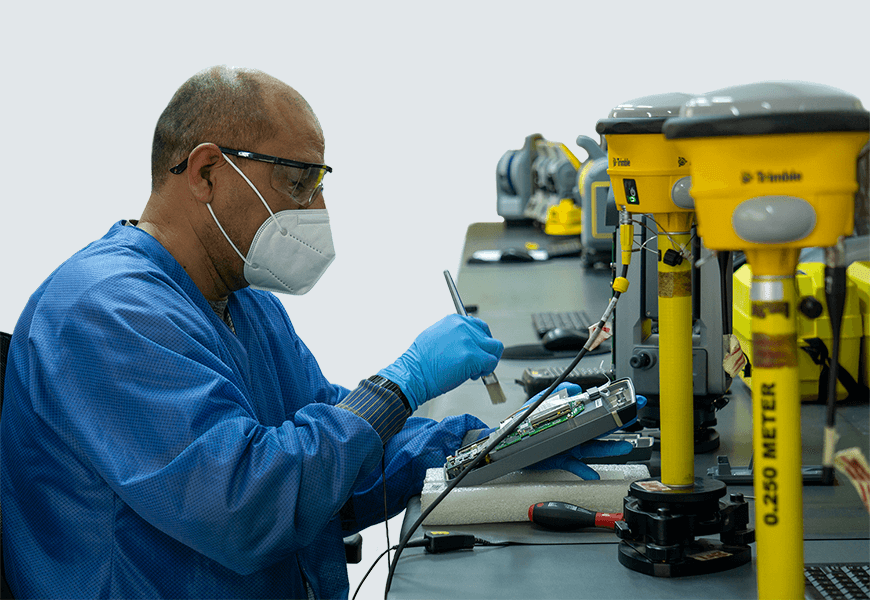 Servicio técnico y calibración de equipos topográficos en Perú